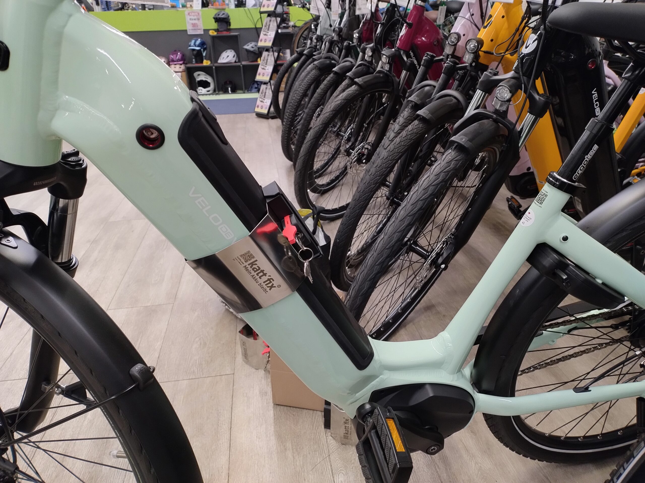 Akkuschloss fürs Velo de Ville Wave Tiefeinstieg 500-625Wh mit ausgeprägter Schweißnaht an der Seite – Bild 2